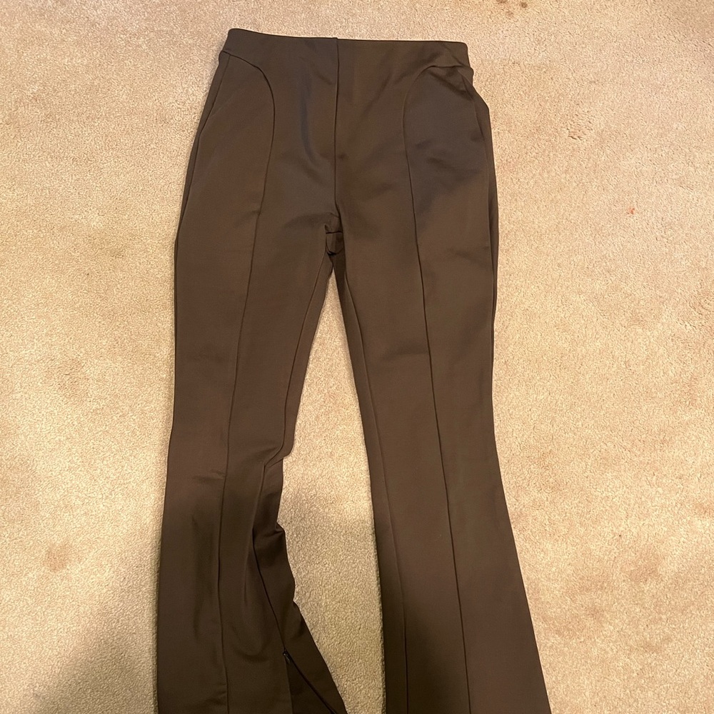 Alo yoga brand new unworn pants and a top